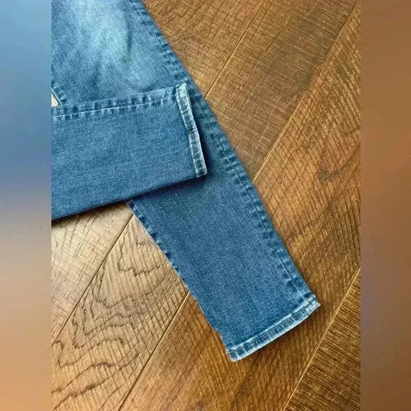 Madewell 9" Mid-Rise Skinny Jeans - Picture 11 of 12